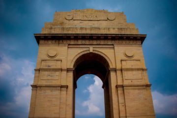 brown concrete india gate